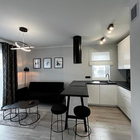 Trzy Pokoje Mieszkanie W Nowej Dzielnicy Wroclawia Apartment Exterior foto